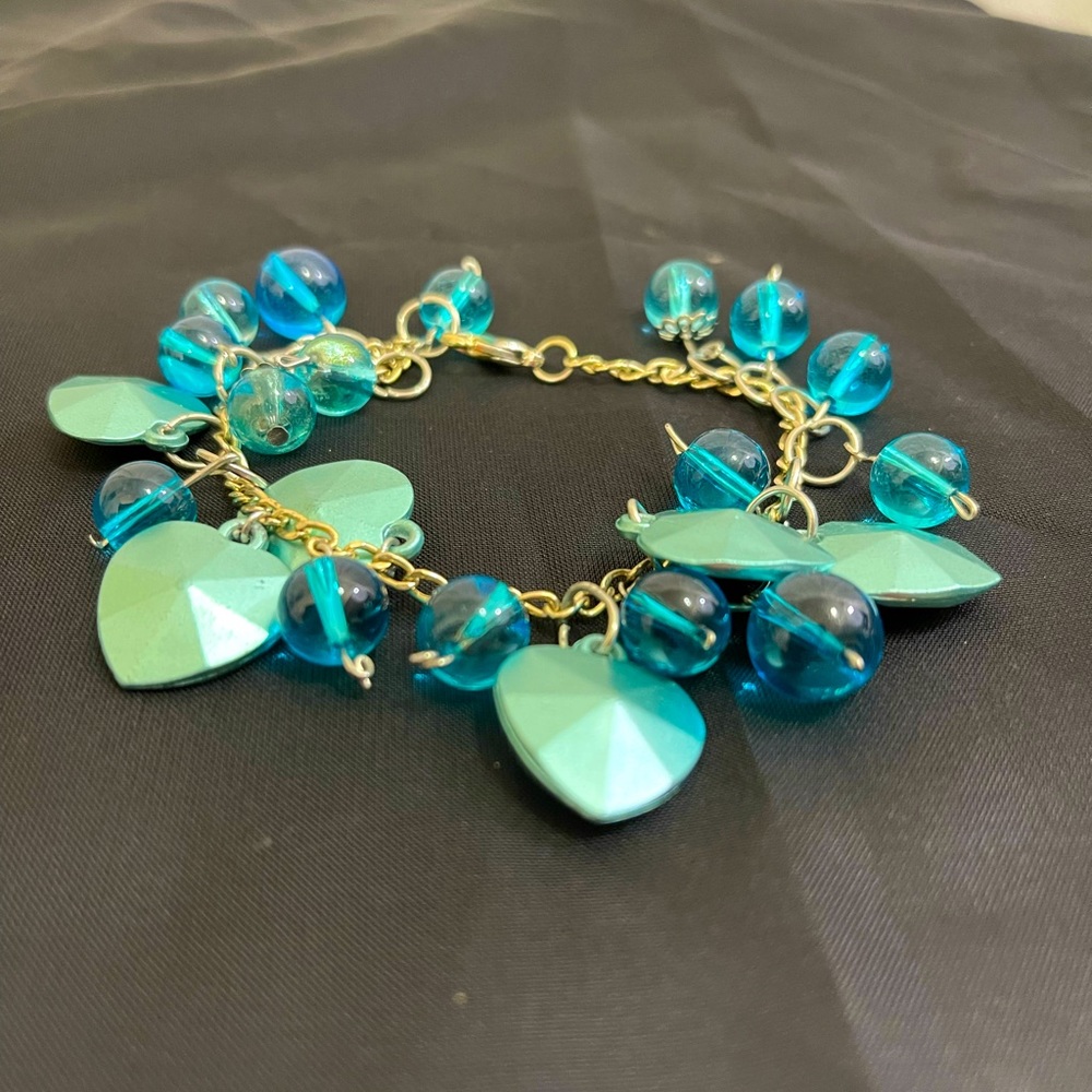Blue beaded heart bracelet